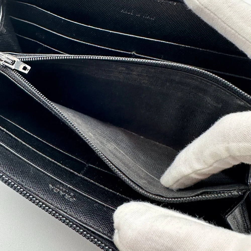 Prada Wallet W Box - Picture 10 of 12